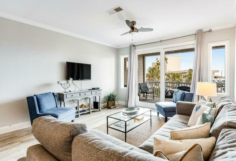 酒店 114 West Arctic