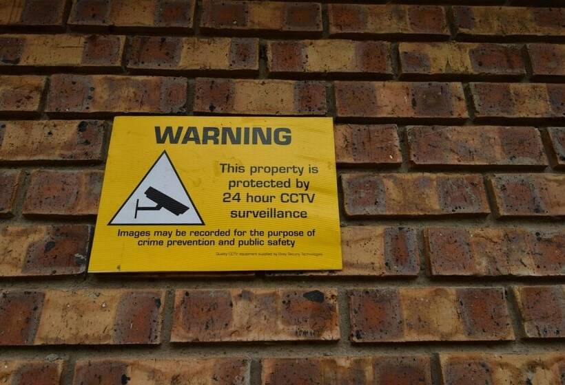 בית מלון כפרי Bona Ngwenya Lodge