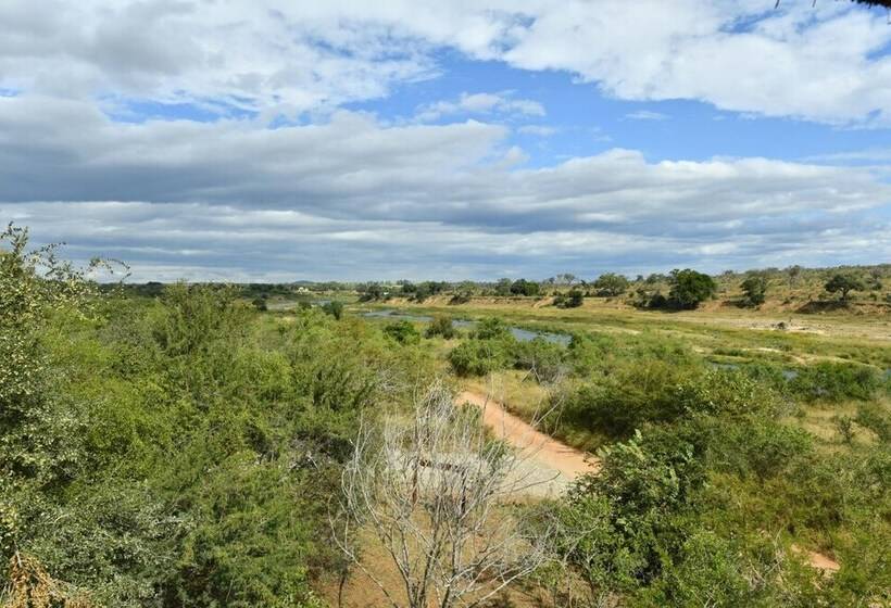 בית מלון כפרי Bona Ngwenya Lodge