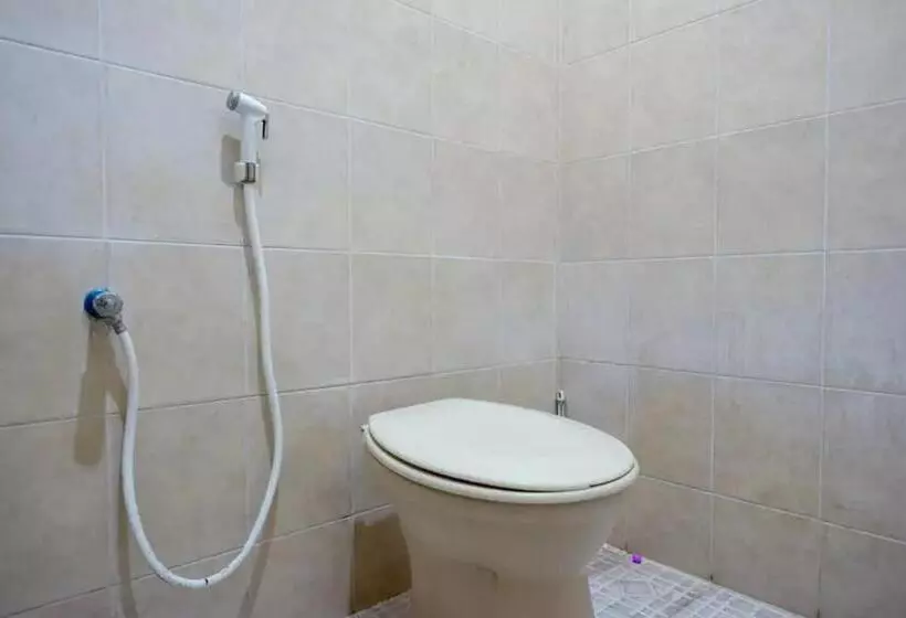 ホテル Cakra Homestay Solo Mitra Reddoorz