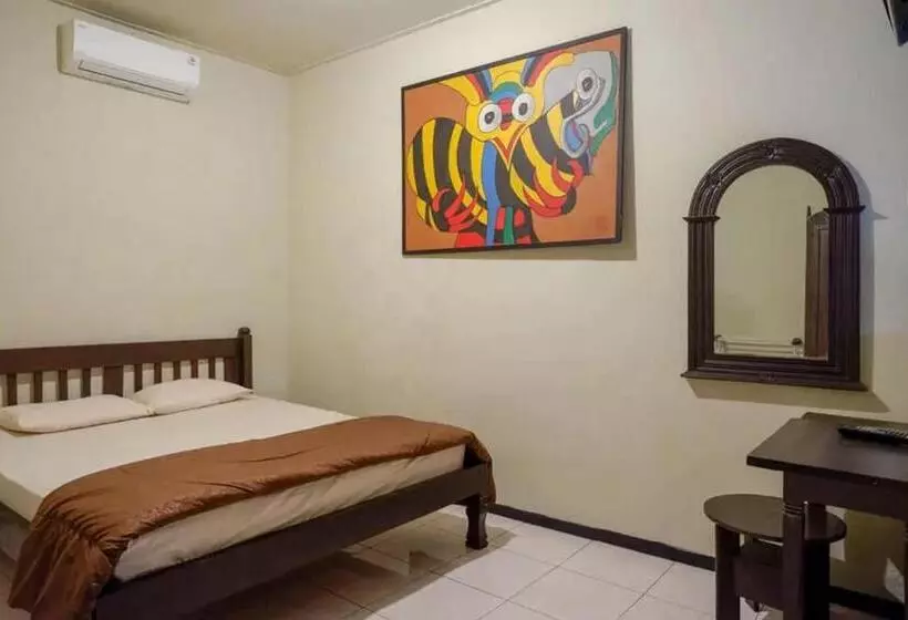 ホテル Cakra Homestay Solo Mitra Reddoorz