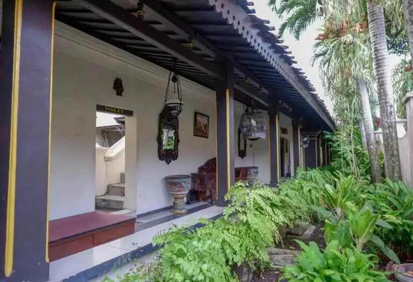ホテル Cakra Homestay Solo Mitra Reddoorz