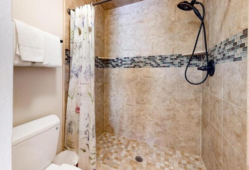 هتل Elkhorn Angani 54