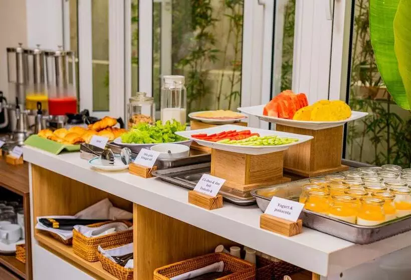 هتل Hoi An Merrily De Art