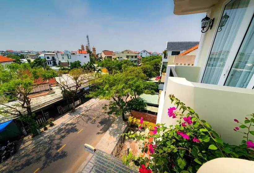 هتل Hoi An Merrily De Art