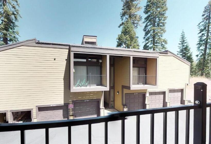 هتل Mountain Flair