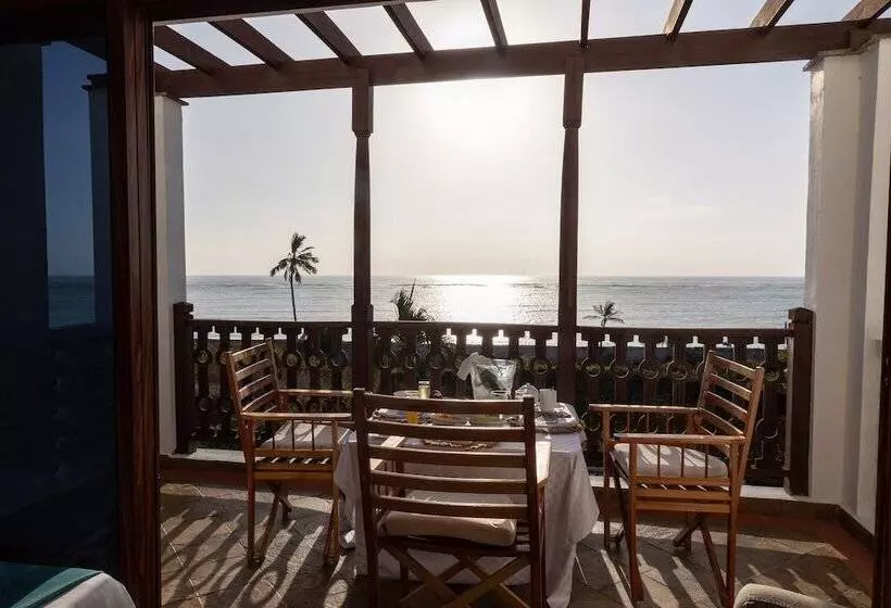 هتل Sultan Palace Kikambala