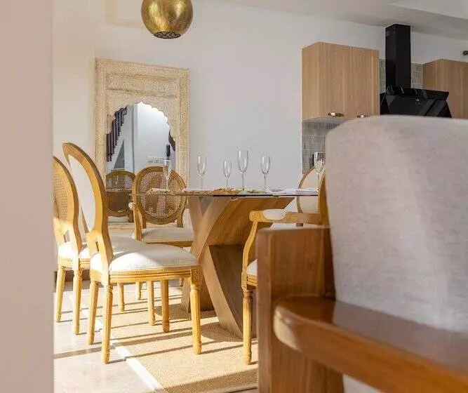 هتل Sultan Palace Kikambala