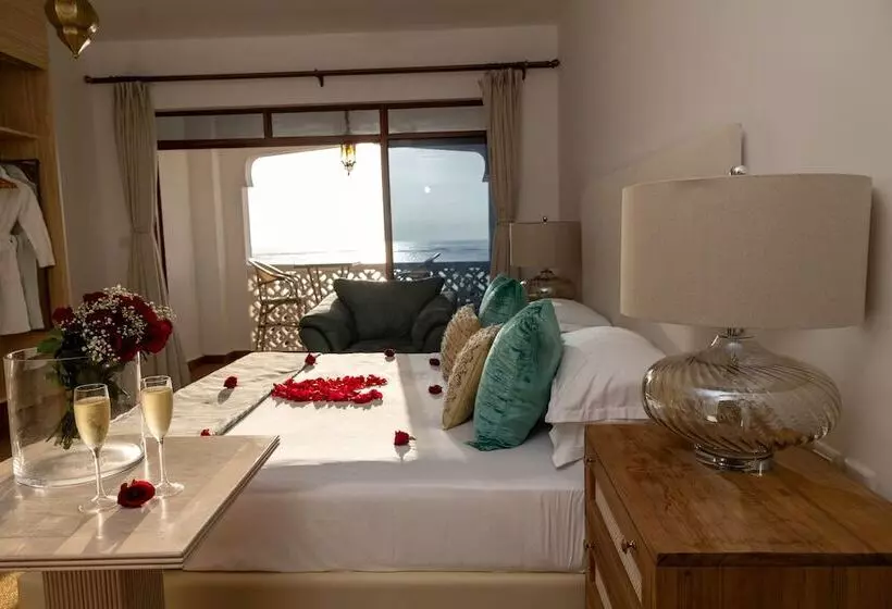 هتل Sultan Palace Kikambala