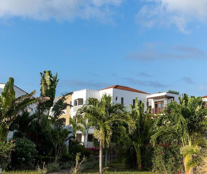 هتل Sultan Palace Kikambala