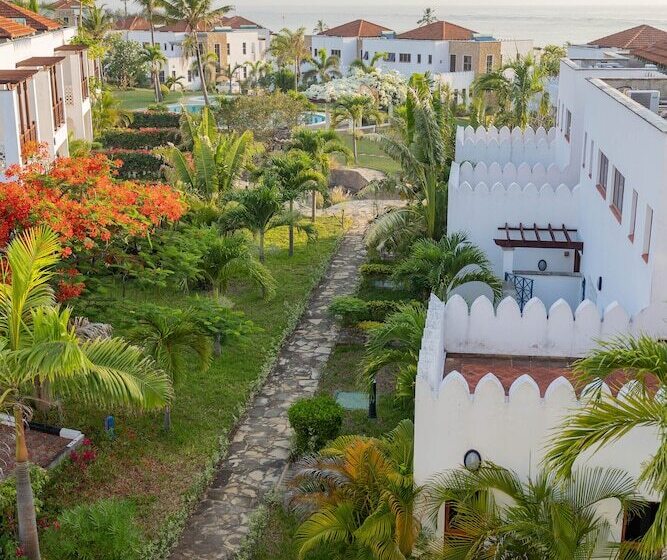 هتل Sultan Palace Kikambala