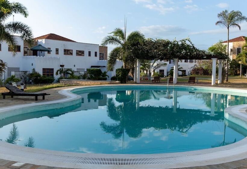 هتل Sultan Palace Kikambala