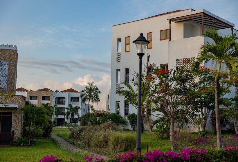 هتل Sultan Palace Kikambala