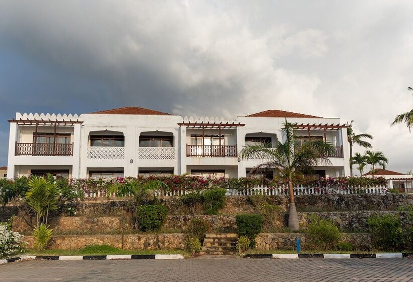 هتل Sultan Palace Kikambala