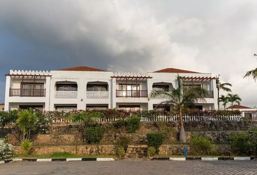 هتل Sultan Palace Kikambala