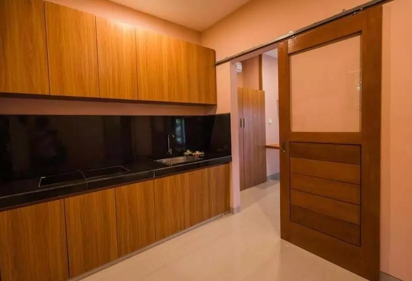 ホテル Ariana Beach Resort Amed  Bali