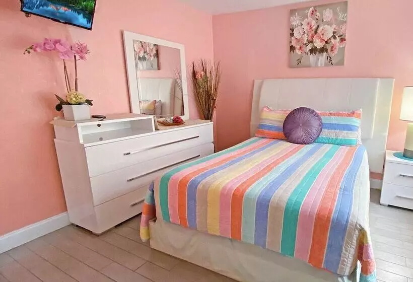 ホテル Bella Sirena Inn