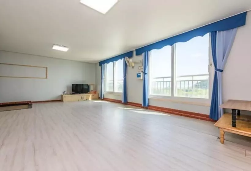 ホテル Eurwangni Badapunggyeong Pension