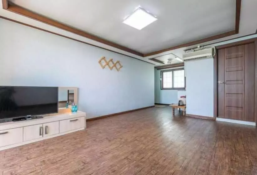 ホテル Eurwangni Badapunggyeong Pension