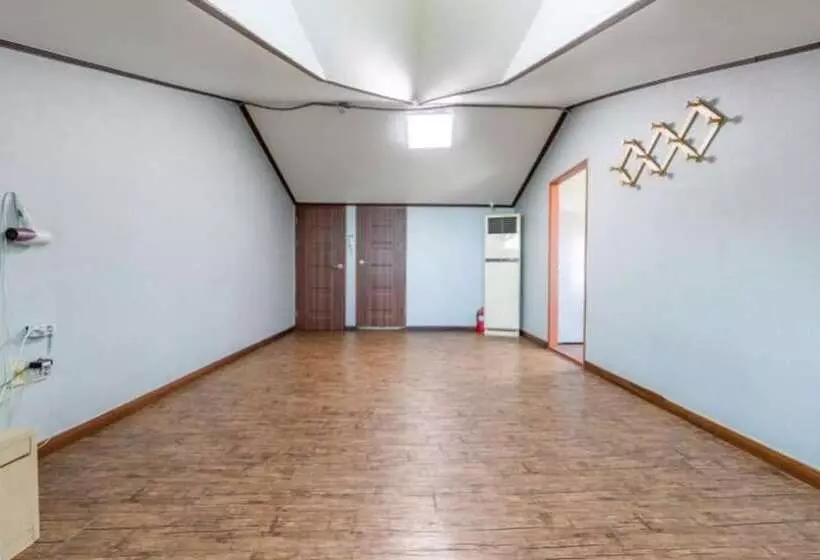ホテル Eurwangni Badapunggyeong Pension