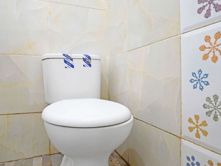 Hotell Oyo 91670 Mannsur Homestay Syariah