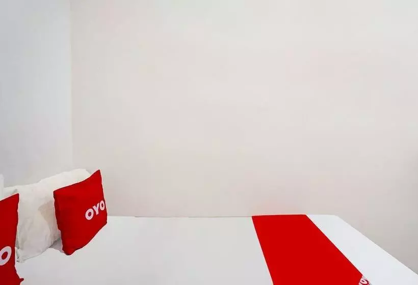 Hotelli Oyo 91670 Mannsur Homestay Syariah