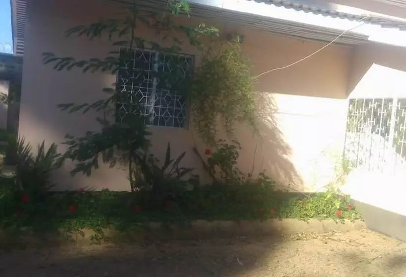 هتل Rose Wood Lounge