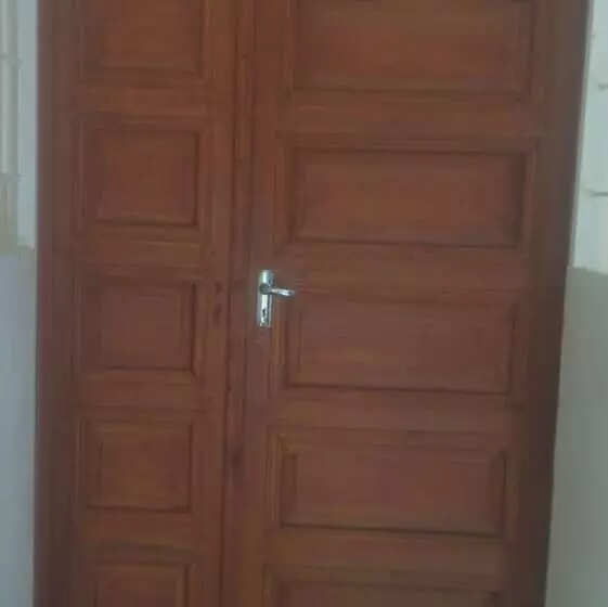 هتل Rose Wood Lounge