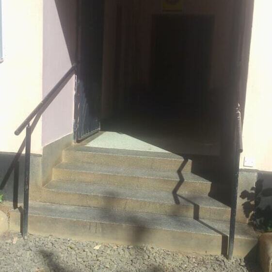 هتل Rose Wood Lounge