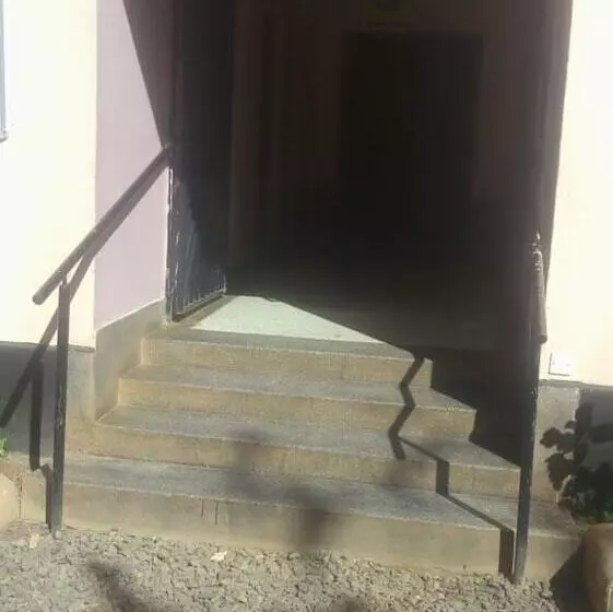 هتل Rose Wood Lounge