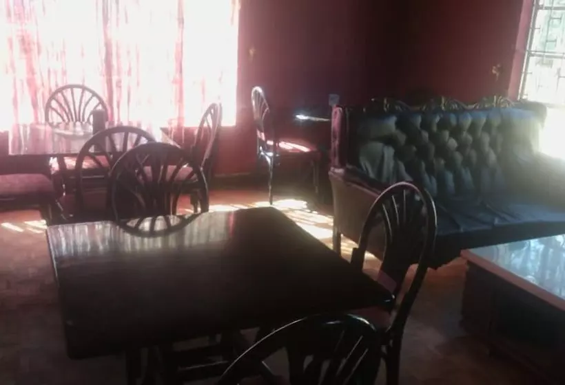 هتل Rose Wood Lounge