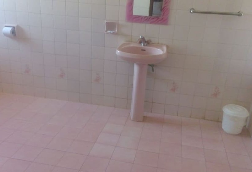 هتل Rose Wood Lounge