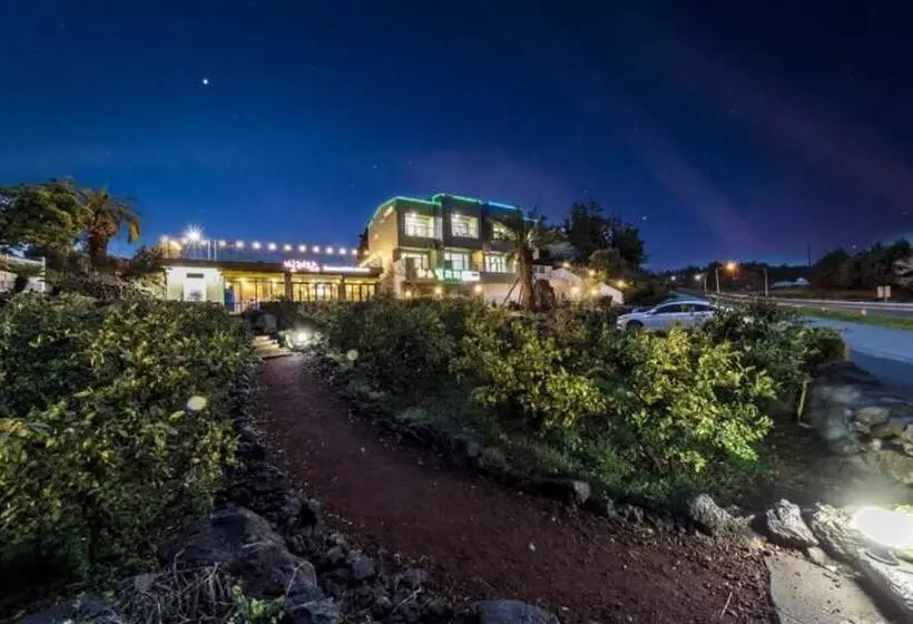 ホテル Seogwipo Has Village Pension