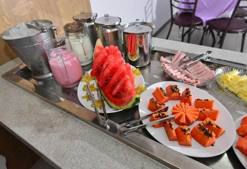 هتل Vinds Economic