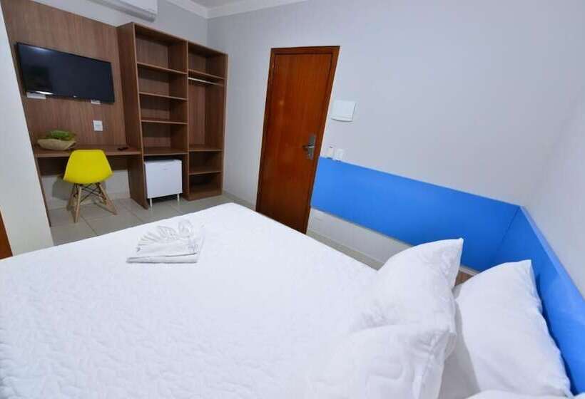 هتل Vinds Economic