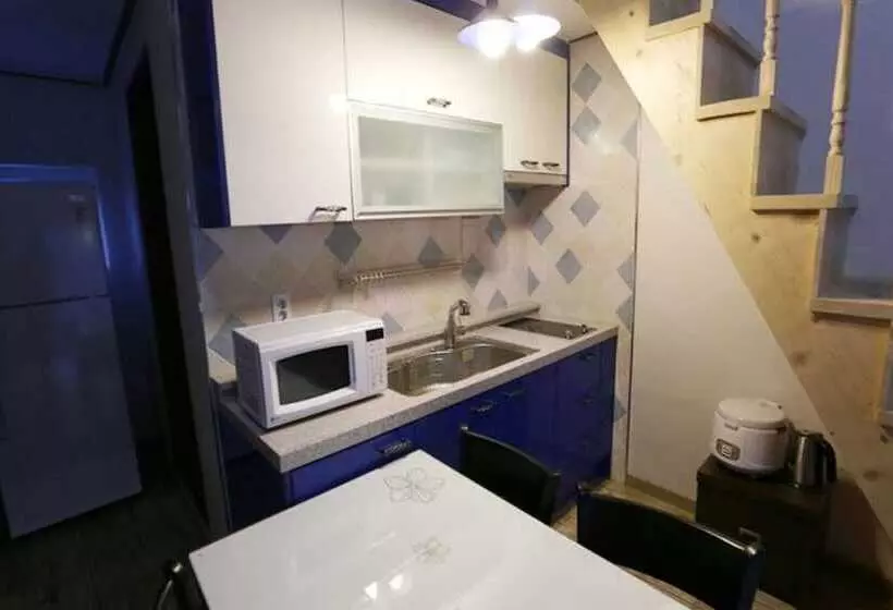 Hotelli Yangpyeong Oettonjip Pension