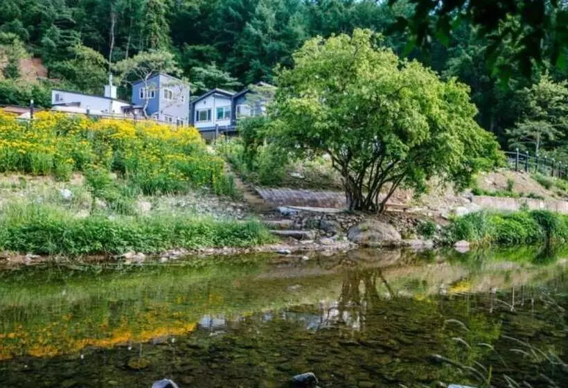 هتل Yangpyeong Rosedale Pension