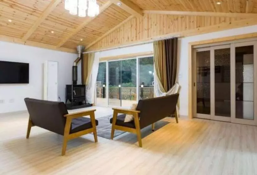 هتل Yangpyeong Rosedale Pension