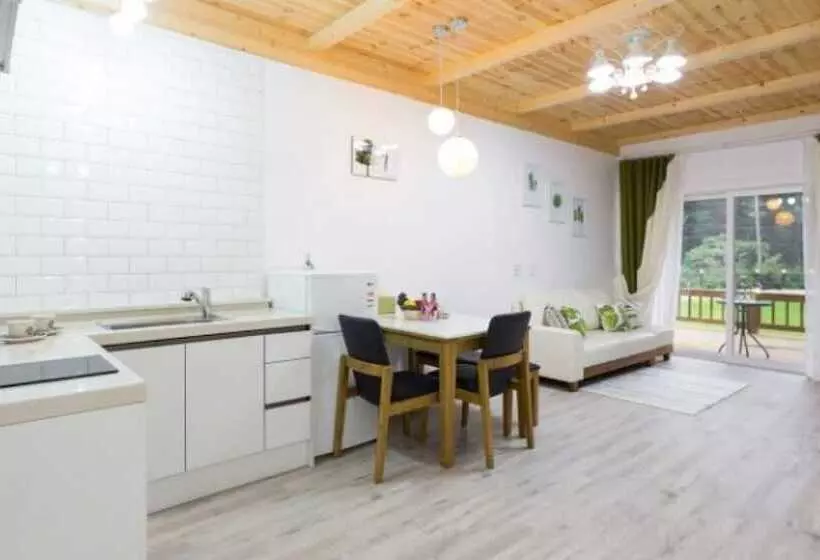 هتل Yangpyeong Rosedale Pension