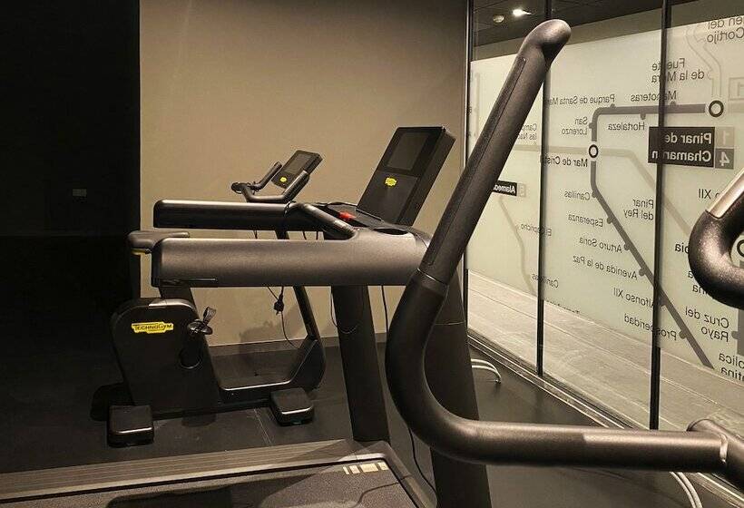 هتل Zleep Madrid Airport