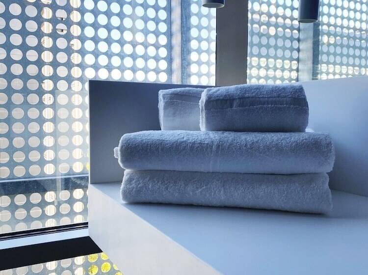 هتل Zleep Madrid Airport