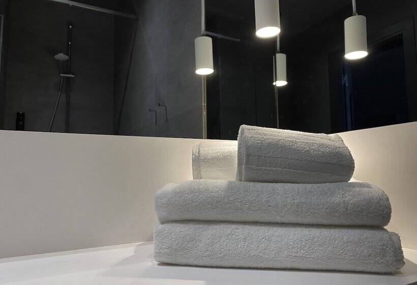 هتل Zleep Madrid Airport