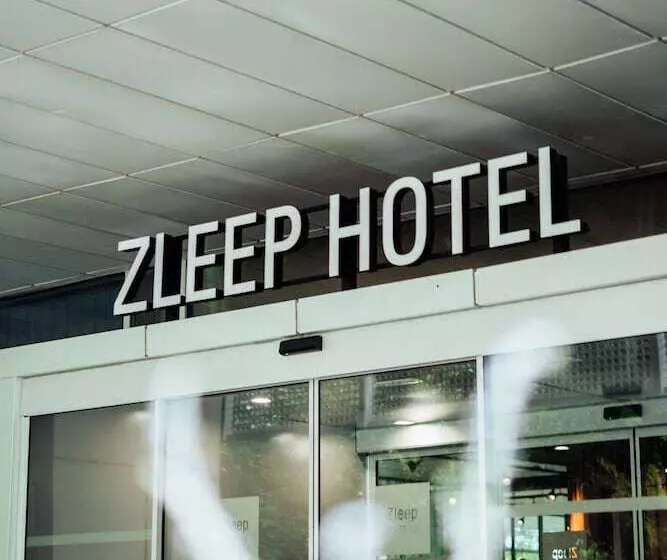 هتل Zleep Madrid Airport