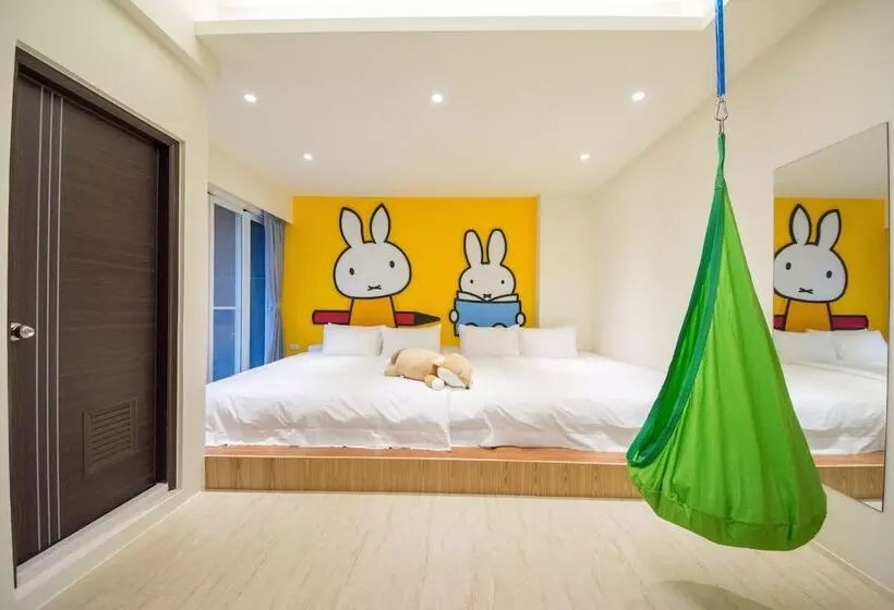 هتل Child House