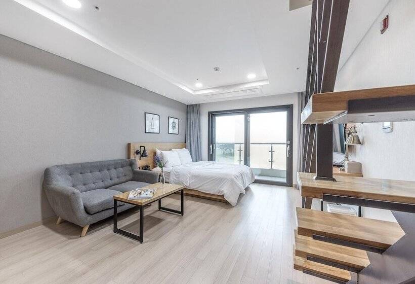 בית מלון כפרי Daecheon 2278 Resort