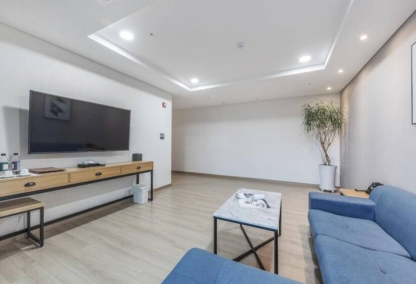 בית מלון כפרי Daecheon 2278 Resort