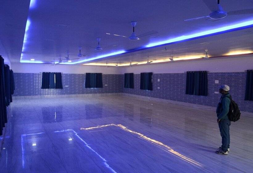 בית מלון כפרי Dhanraj Residency