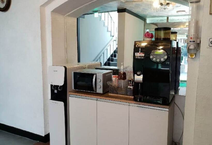 Hotel Gangneung Donggyeong