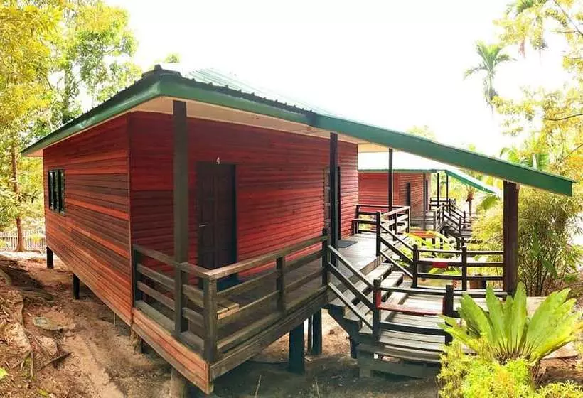 Hotelli Kinabatangan Wildlife Lodge   Hostel
