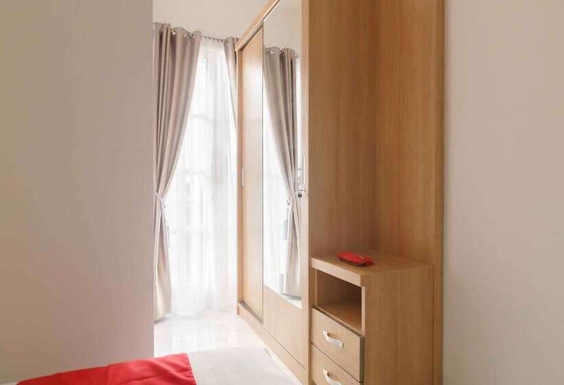 فندق Reddoorz Plus Syariah @ Jalan Dr Sutomo Padang